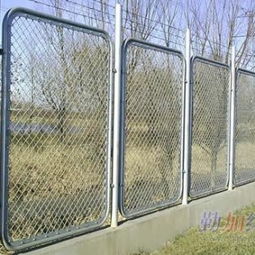 鐵路防護勾花網與車底防護板 免維護、易安裝的專業防護方案